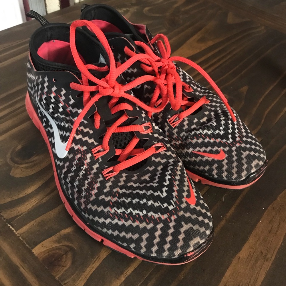 Nike Free Black and Pink